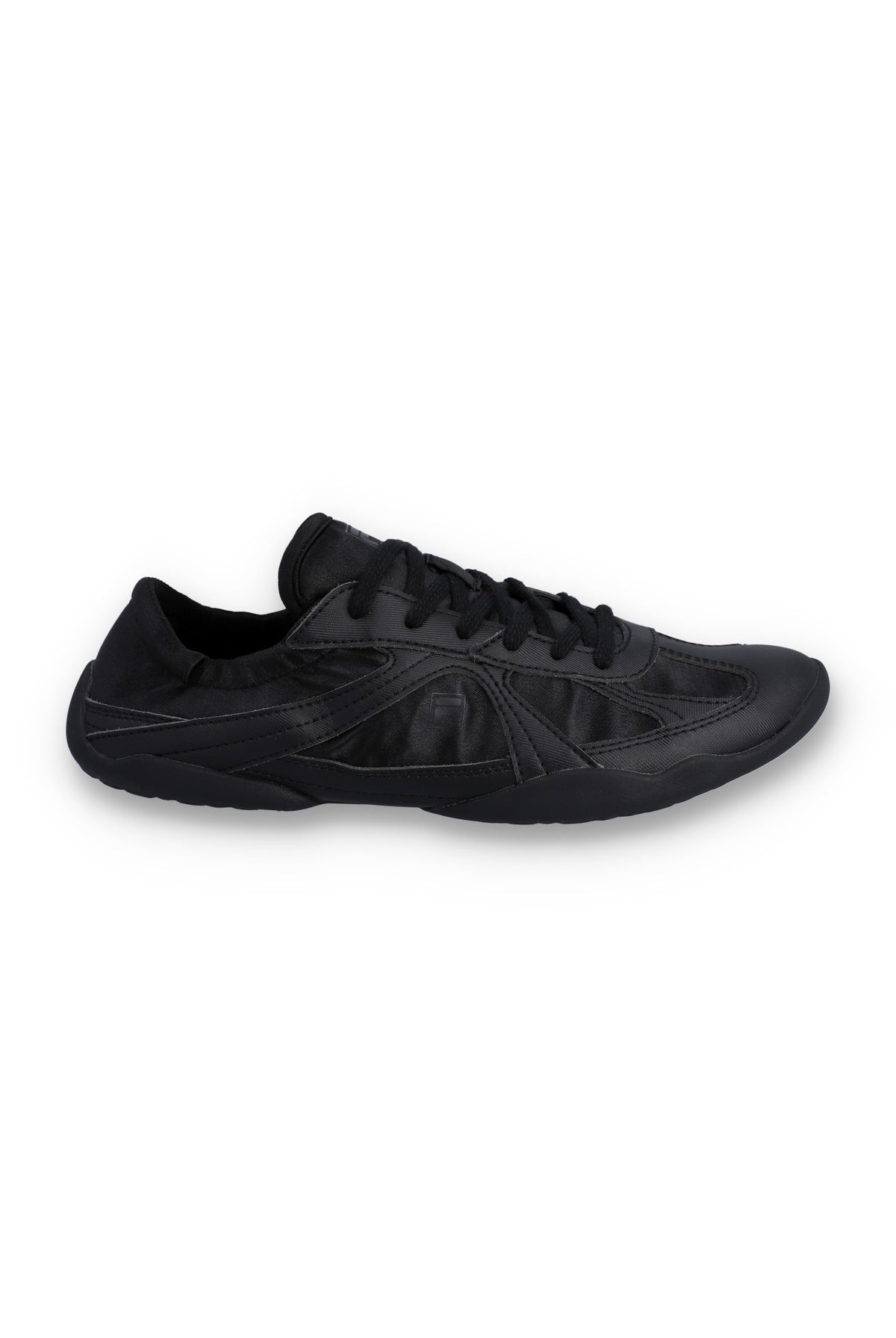 Black Glio Performance Trainers