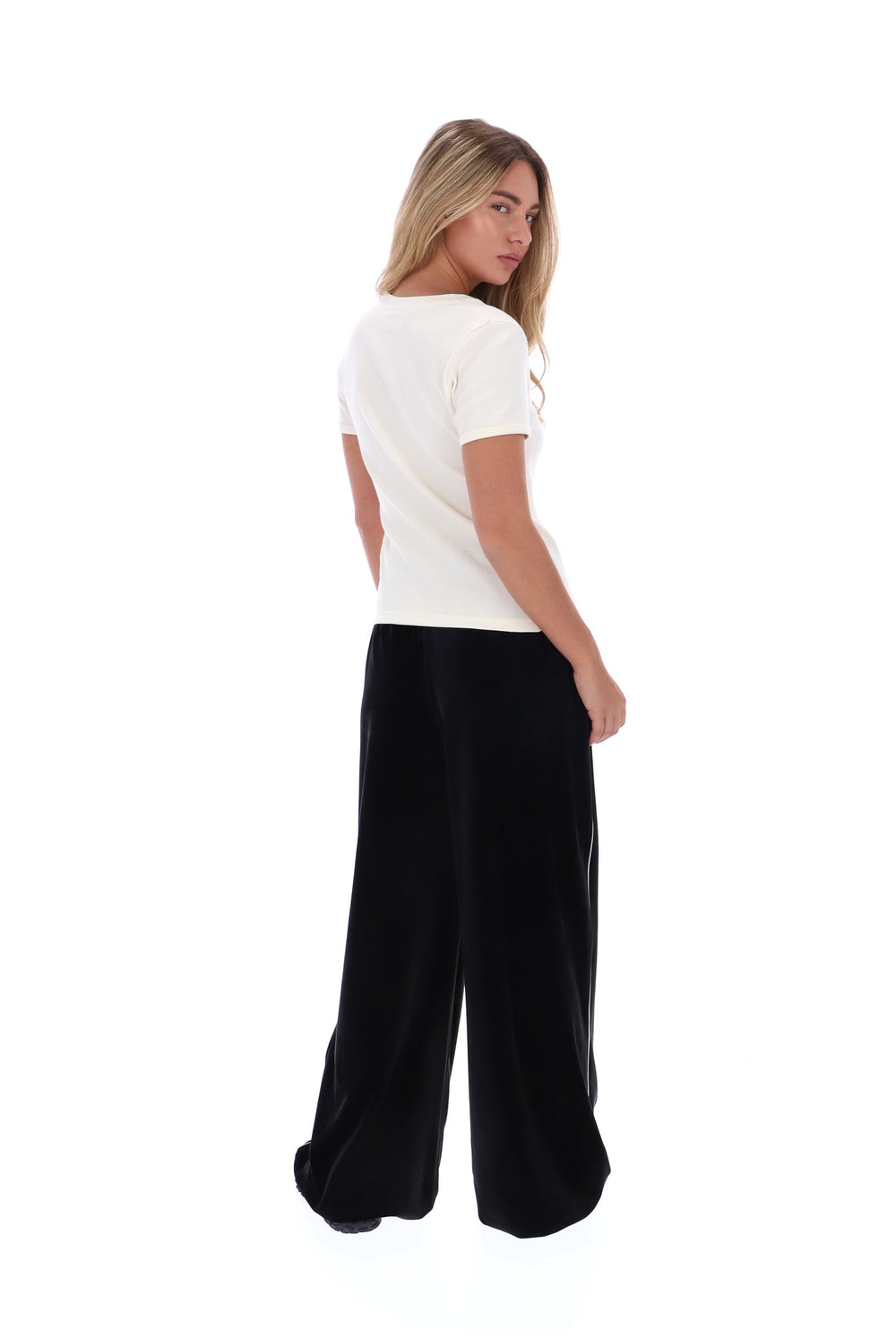 Gardenia Berta Fitted V Neck Top