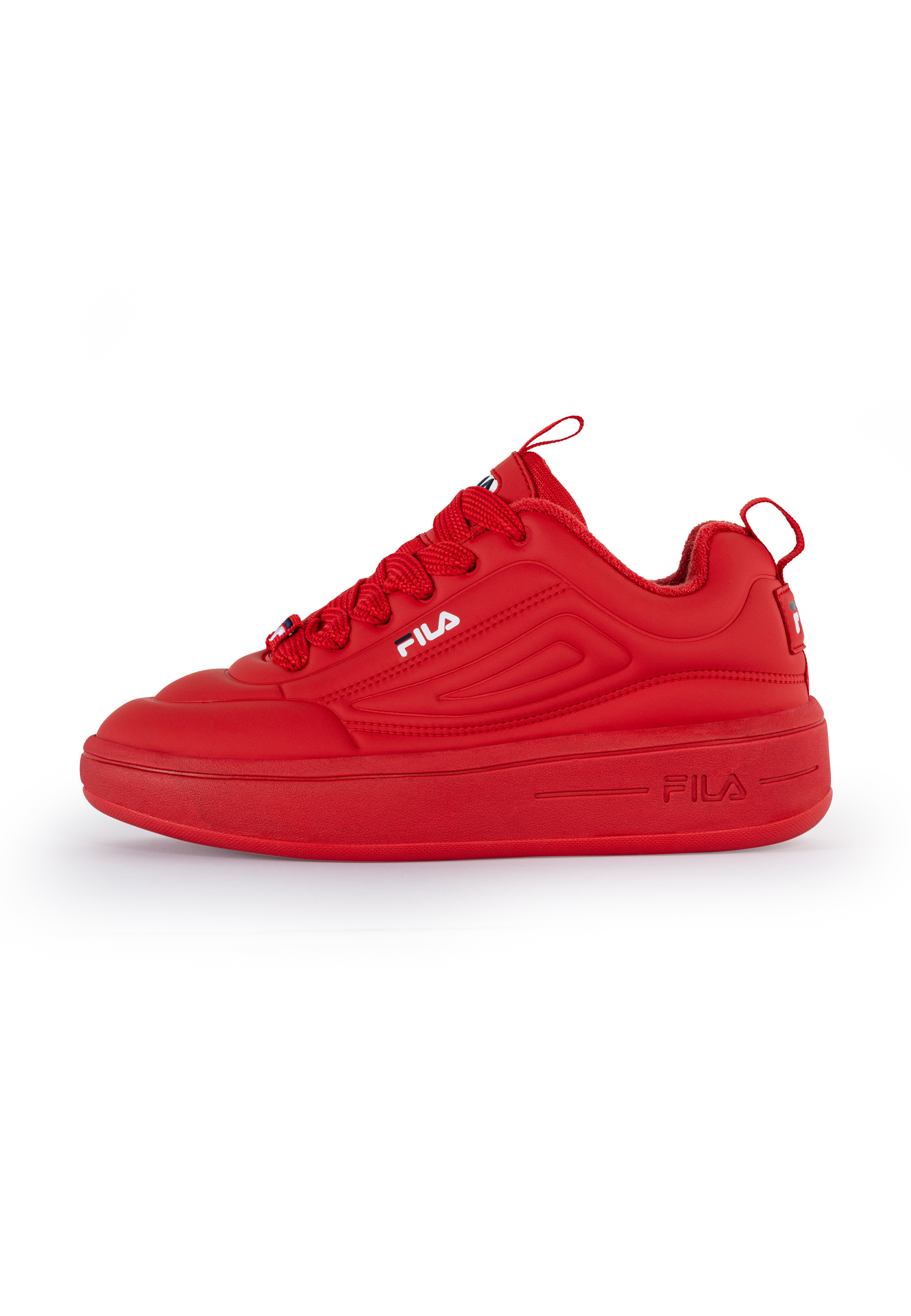 red fila trainers