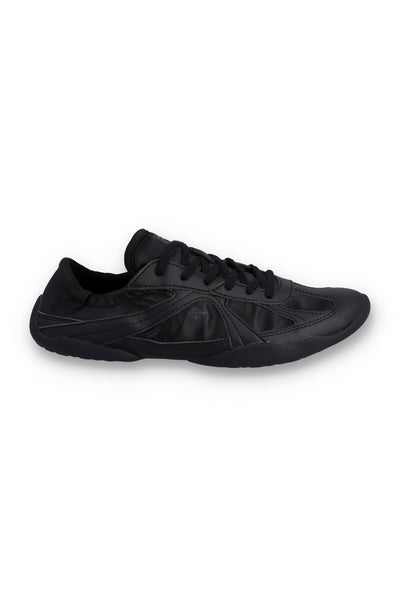 Black Glio Performance Trainers
